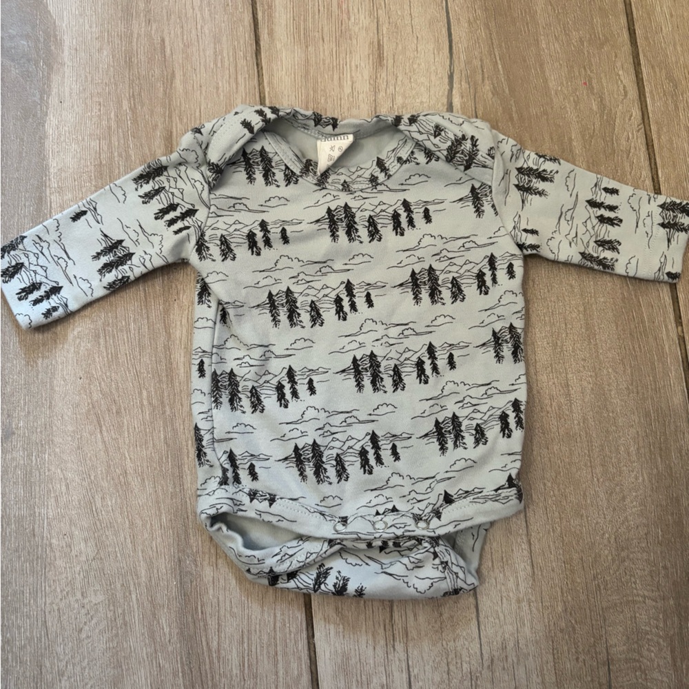 Kate Quinn little mountain long sleeve bodysuit